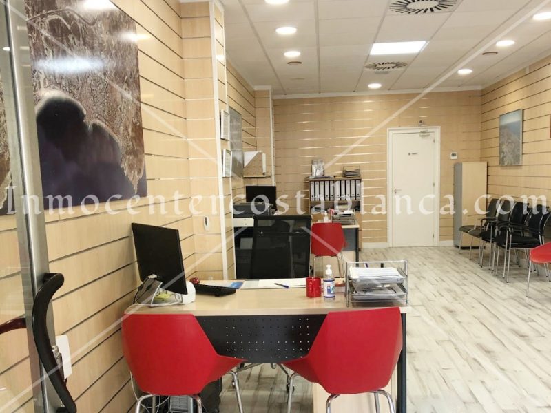 REF: L033 Commercial premises in Benidorm