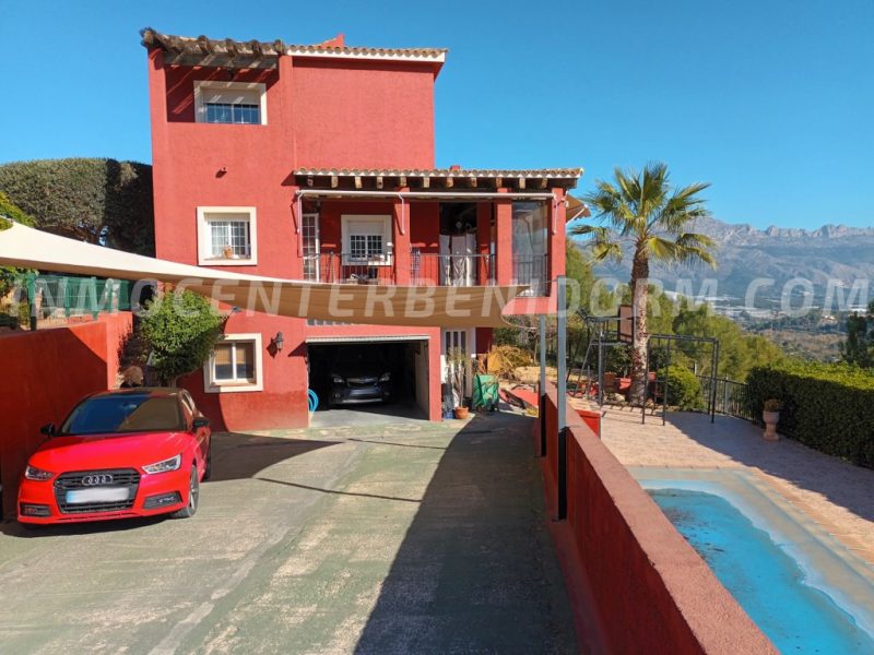 REF: V059C Mediterranean-style luxury villa in La Nucia