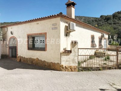 REF: 098 Casa de pueblo/campo en Castells de Castells