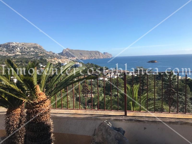 REF: V049 Chalet de lujo en Altea de estilo mediterráneo con impresionantes vistas al mar.