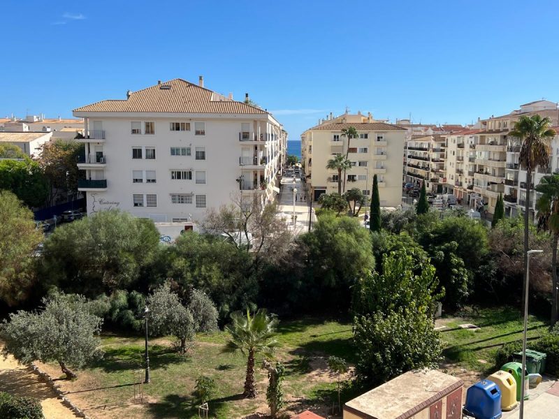 REF: A129 Apartamento en la Plaza de la Pau Altea