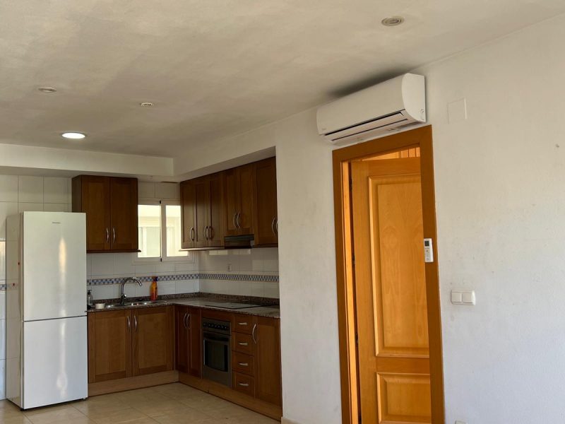 REF: A129 Appartement in de Plaza de la Pau Altea