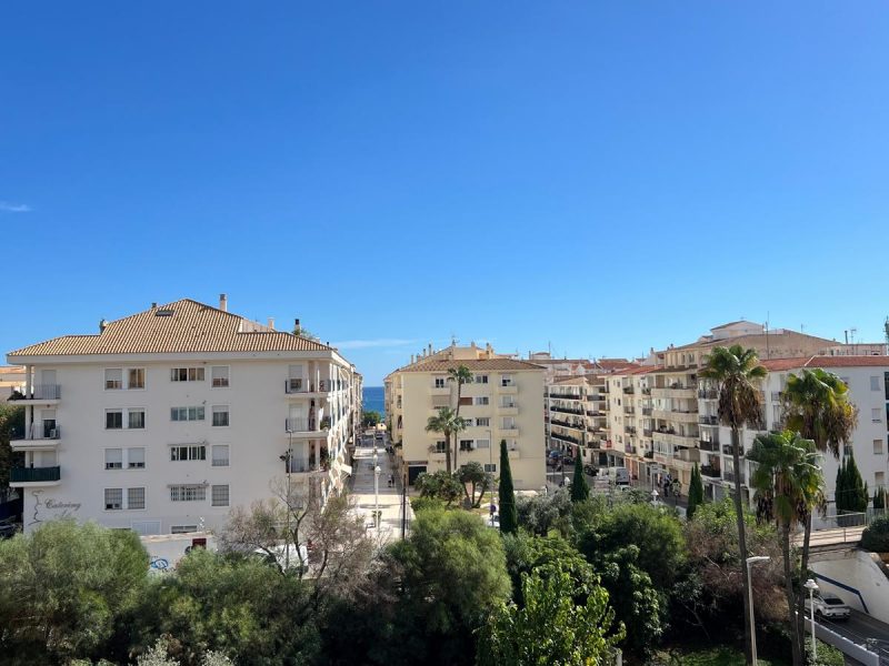 REF: A129 Appartement in de Plaza de la Pau Altea