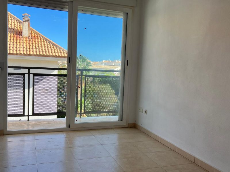 REF: A129 Appartement in de Plaza de la Pau Altea