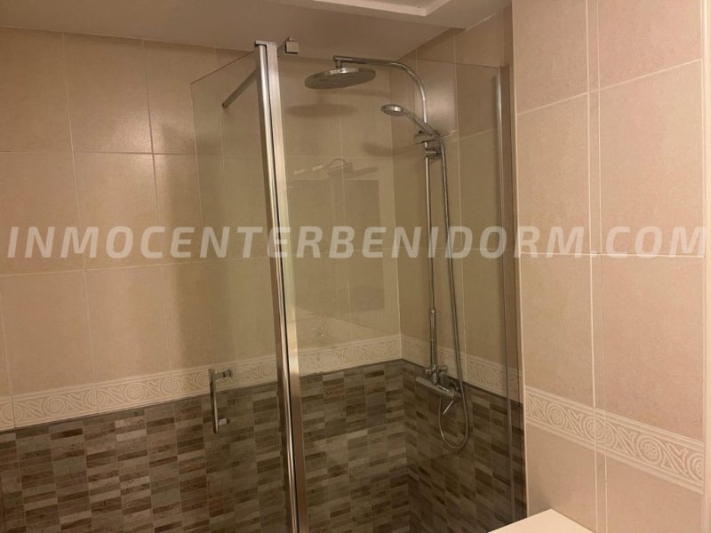 REF: A-132 Penthouse duplex met spectaculair zee en berg zicht.