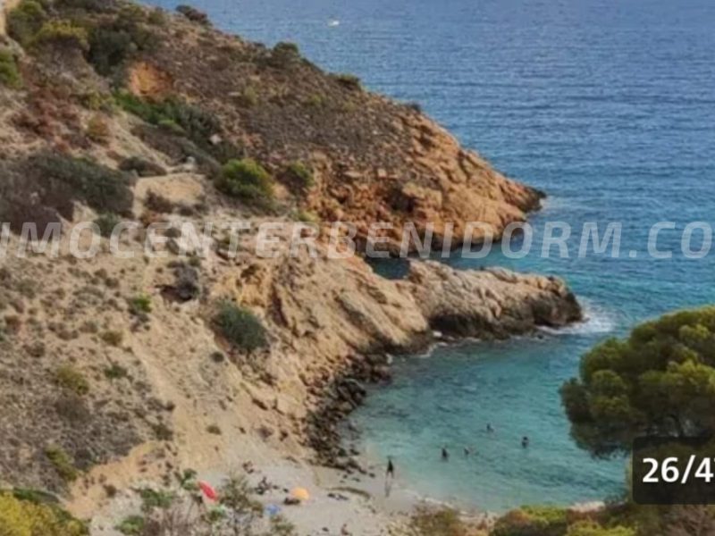 REF: A-132 Penthouse duplex with extraordinary sea and mountain views.