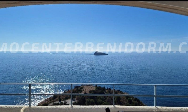 REF: A-132 Penthouse duplex with extraordinary sea and mountain views.