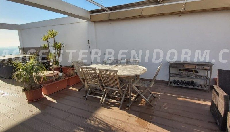 REF: A-132 Penthouse duplex with extraordinary sea and mountain views.