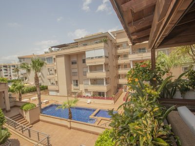 REF A136 Apartemento luminoso en Albir