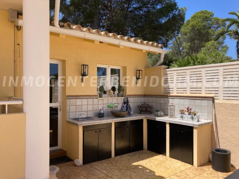 Preciosa villa independiente con vistas al mar