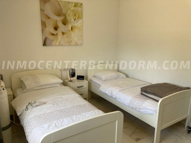 Preciosa villa independiente con vistas al mar