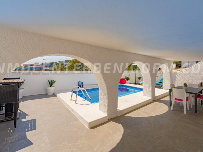 REF V137 Stunning modern detached villa with breathtaking sea views