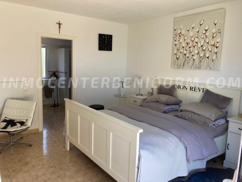 REF V 135 Lovely detached villa with sea views