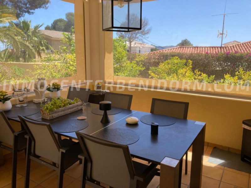 Preciosa villa independiente con vistas al mar