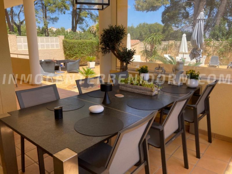 REF V135 Prachtige vrijstaande villa met zeezicht