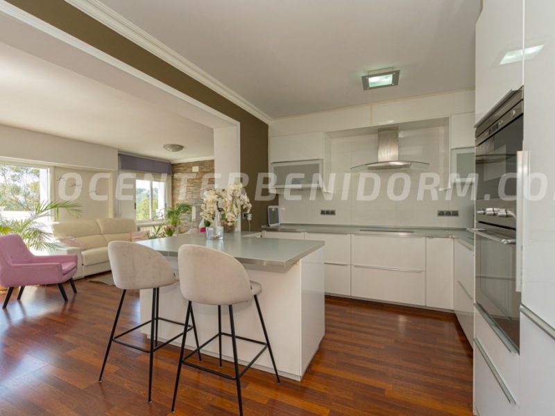 REF V137 Stunning modern detached villa with breathtaking sea views