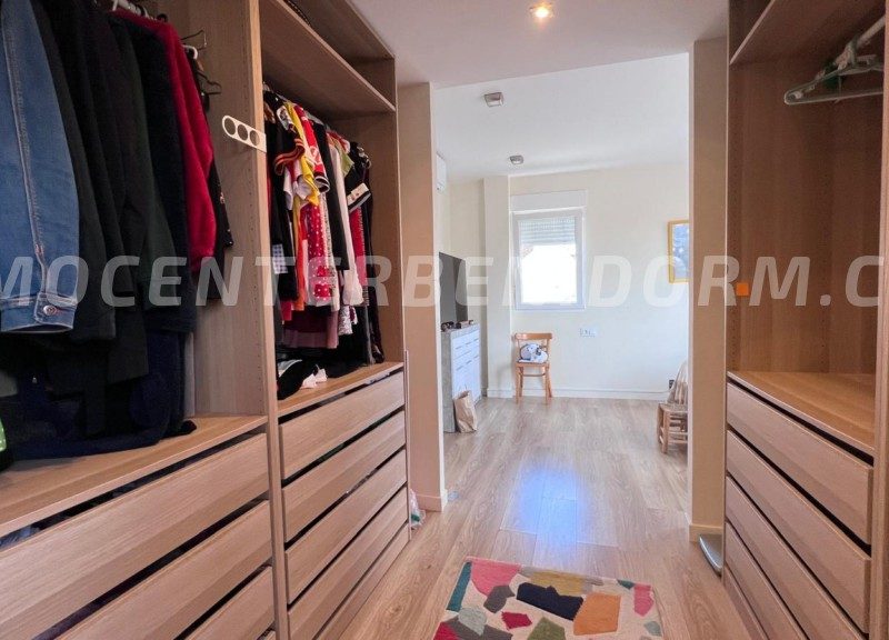 REF: V142 Villa pareada de lujo en Rincón de Loix, Benidorm