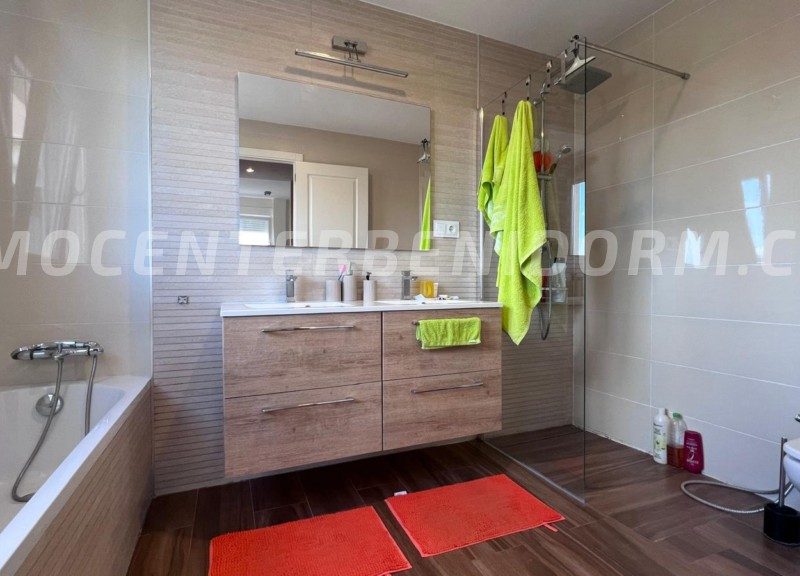 REF: V142 Luxury Semi-detached Villa in Rincón de Loix, Benidorm