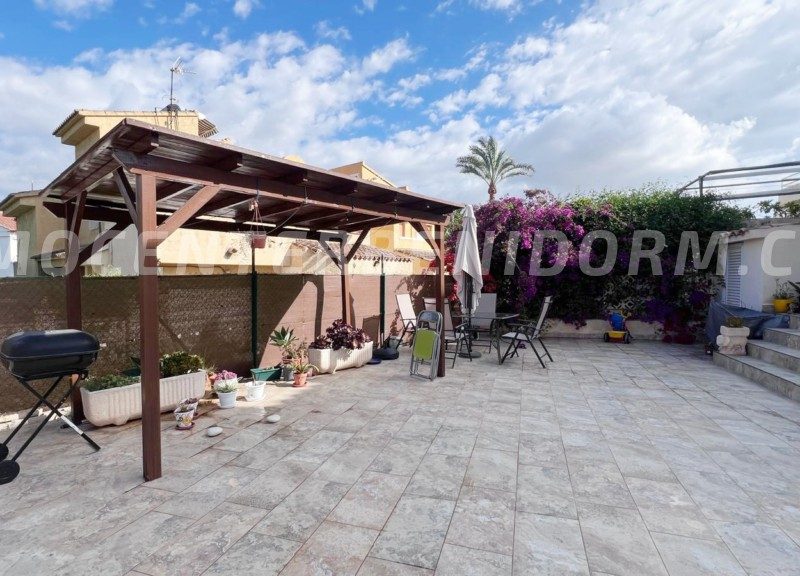 REF: V142 Luxury Semi-detached Villa in Rincón de Loix, Benidorm