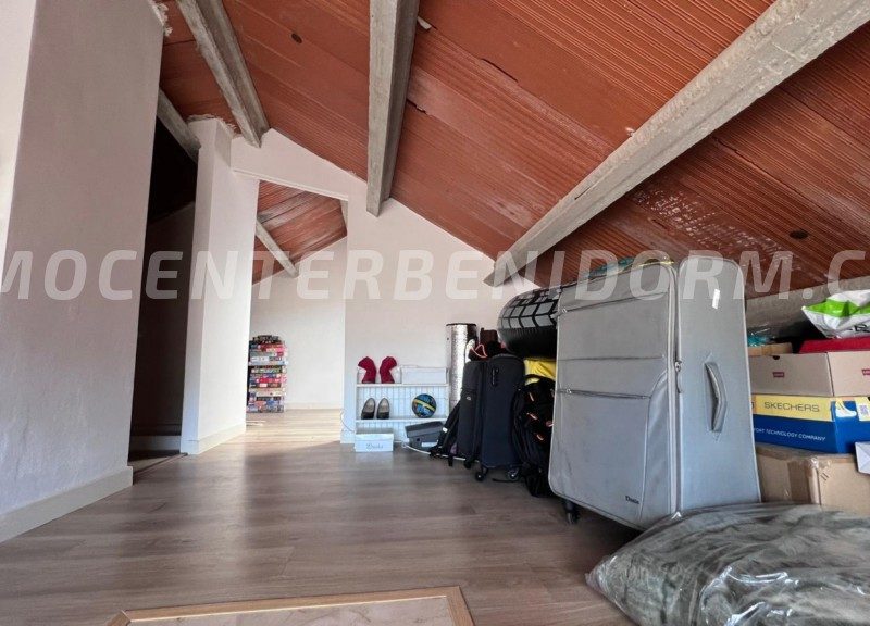 REF: V142 Villa pareada de lujo en Rincón de Loix, Benidorm