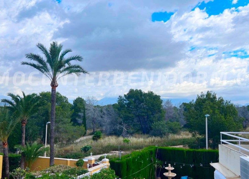 REF: V142 Luxe Twee-onder-een-kap Villa in Rincón de Loix, Benidorm