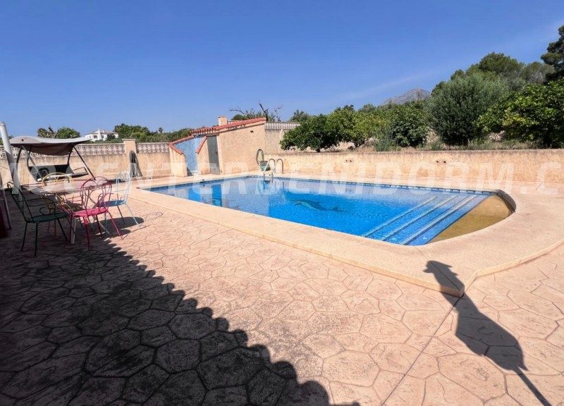 REF: V143 Casa de campo independiente con encanto en Benidorm