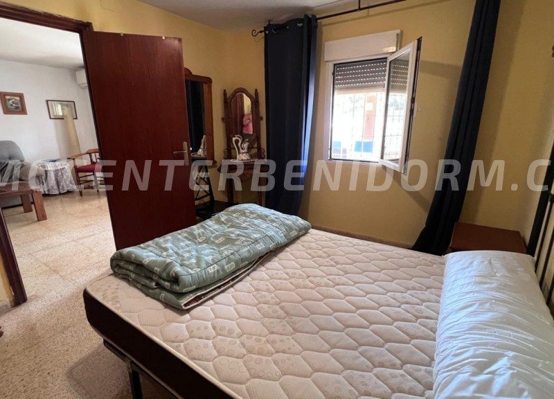 REF: V143 Vrijstaand Landhuis in Benidorm